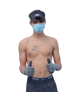 Daniel, KBH Borydning medarbejder, med maske og handsker, klar til arbejde.